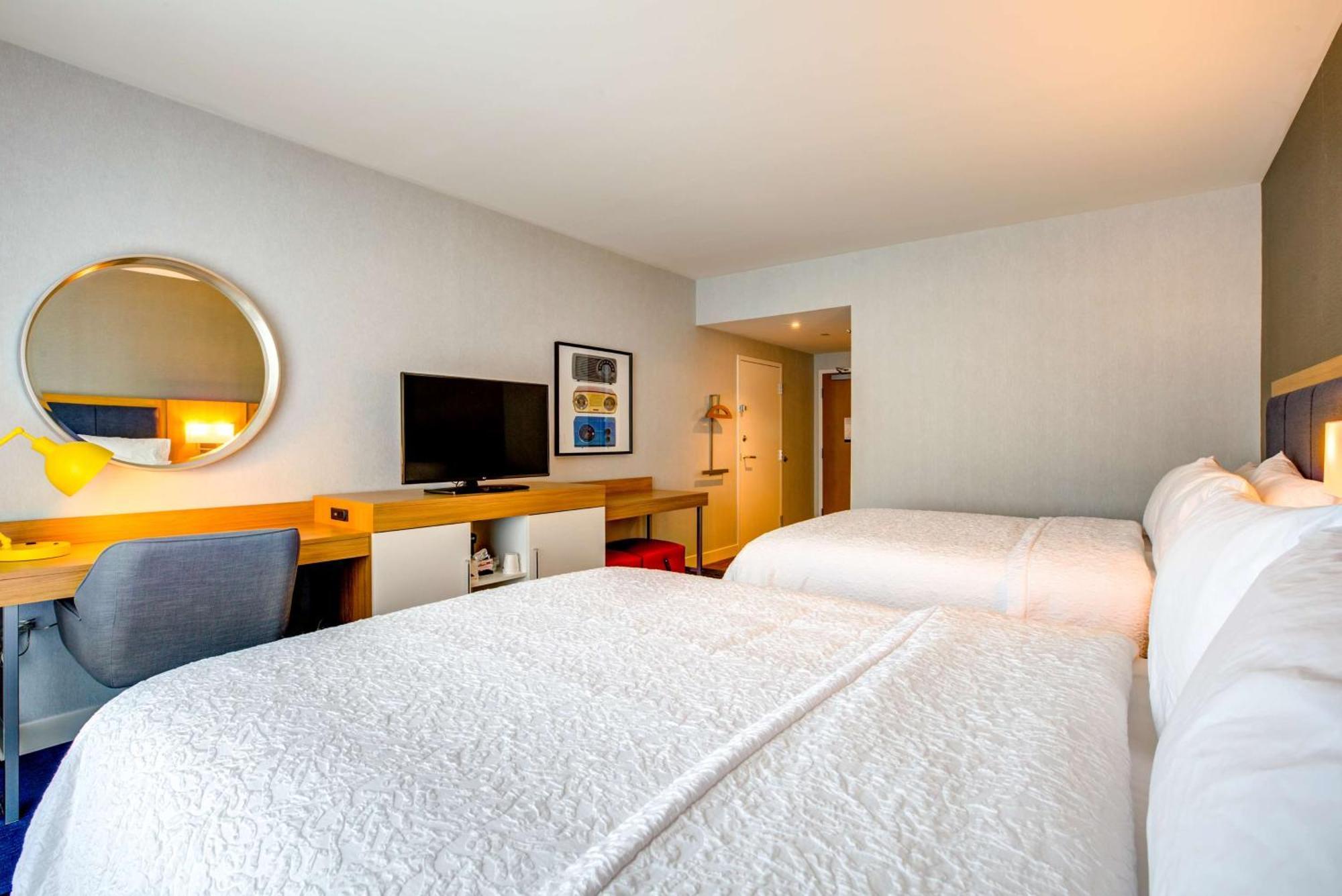 Hampton & Boston/waltham 3*